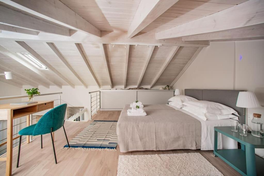 Newly Renovated 1730'S Venetian Loft Apartment Corfu  Exterior photo